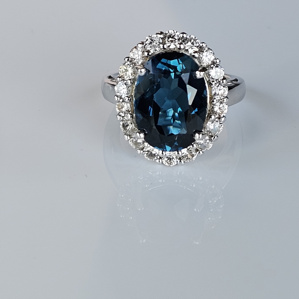 Natural London Blue Topaz & White Zircon Ring Sterling Silver Size 6! - Picture 12 of 13